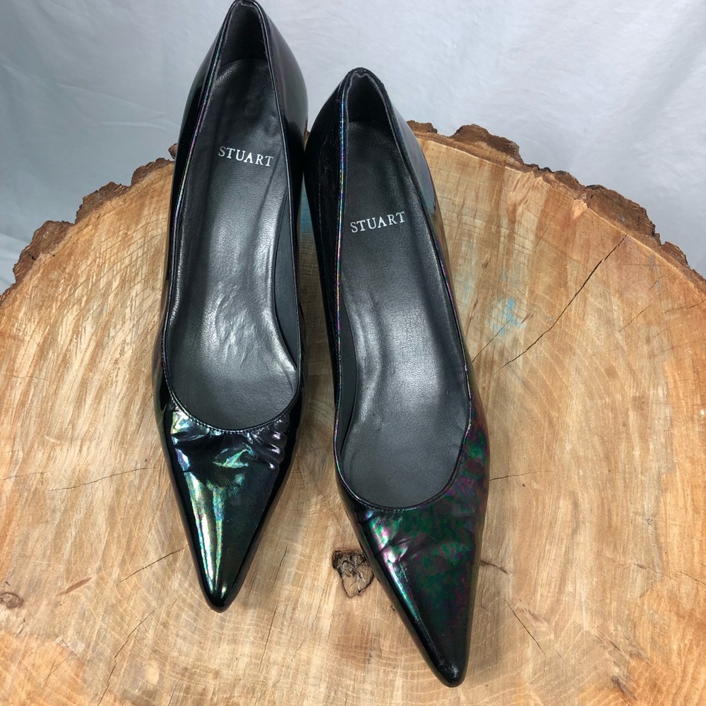 Stuart Weitzman Kitten Heel Pump Pointed Toe
